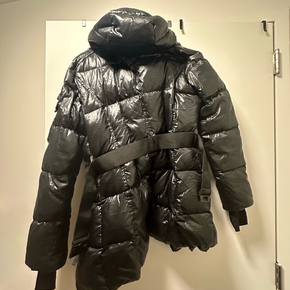 SAM. Women’s coat - Picture 3 of 3